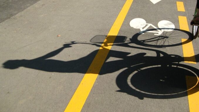 Cycle Path Cycling Shadow Cyclists  - Picdream / Pixabay
