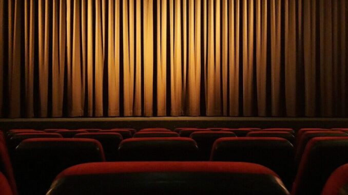 Movie Theater Curtain Theatre Movie  - onkelglocke / Pixabay