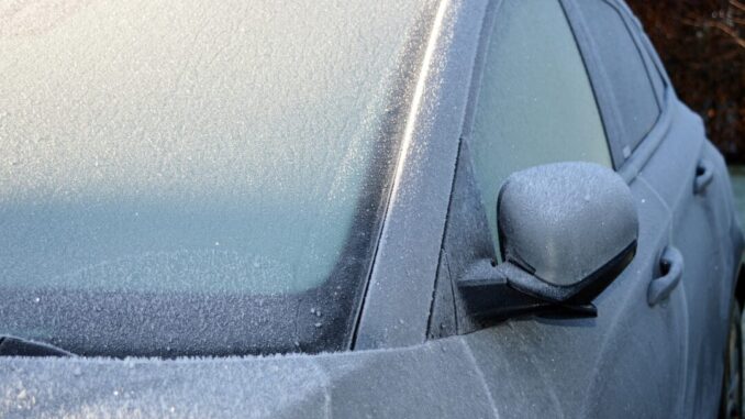automobile frozen scratch ice frost 6030512