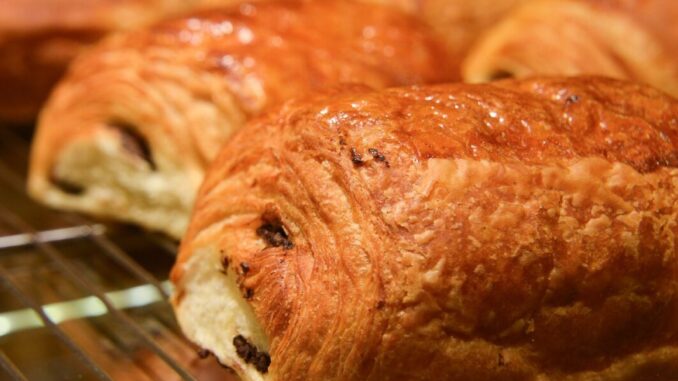 pastries little bread bakery 4050125
